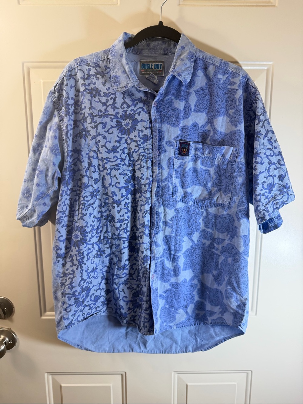 Vintage Bugle Boy Blue Floral Button Up Shirt Size M 537